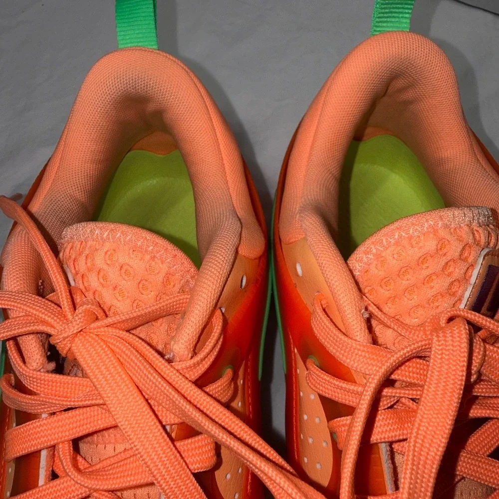 Nike Jordan Heir Orange Pulse/Ghost Green Men's Size 10.5 Women's Size 12